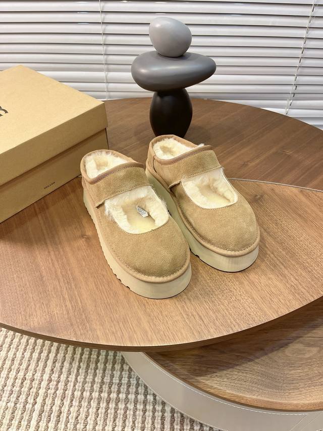 Real Price: Autumn/Winter New Ugg Mary Jane Snow Boots Ugg furry shoes with a un