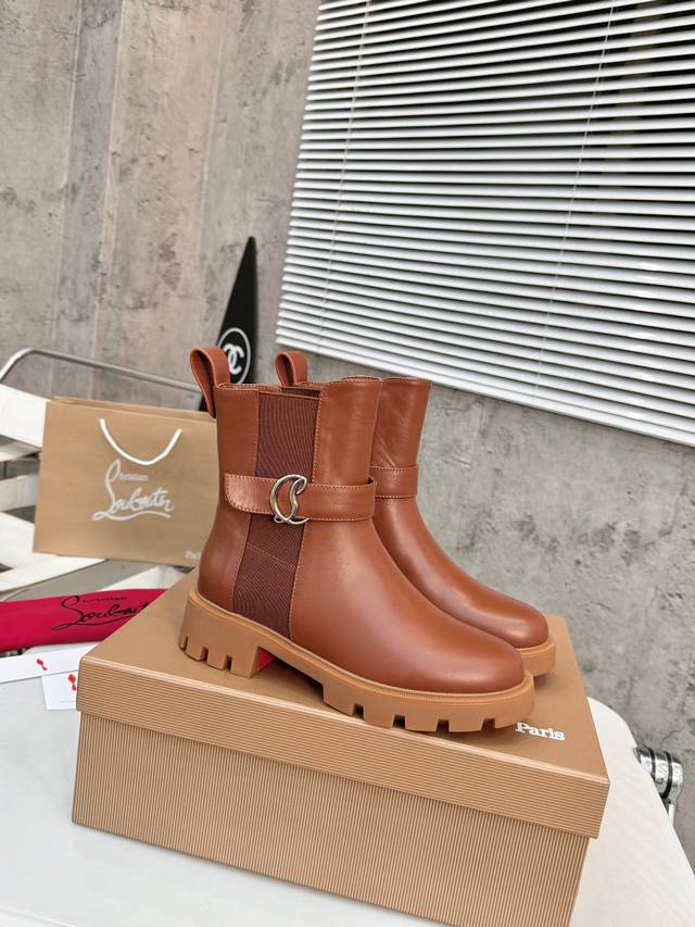 Top-tier exclusive custom version Six colors available for purchase. Introducin