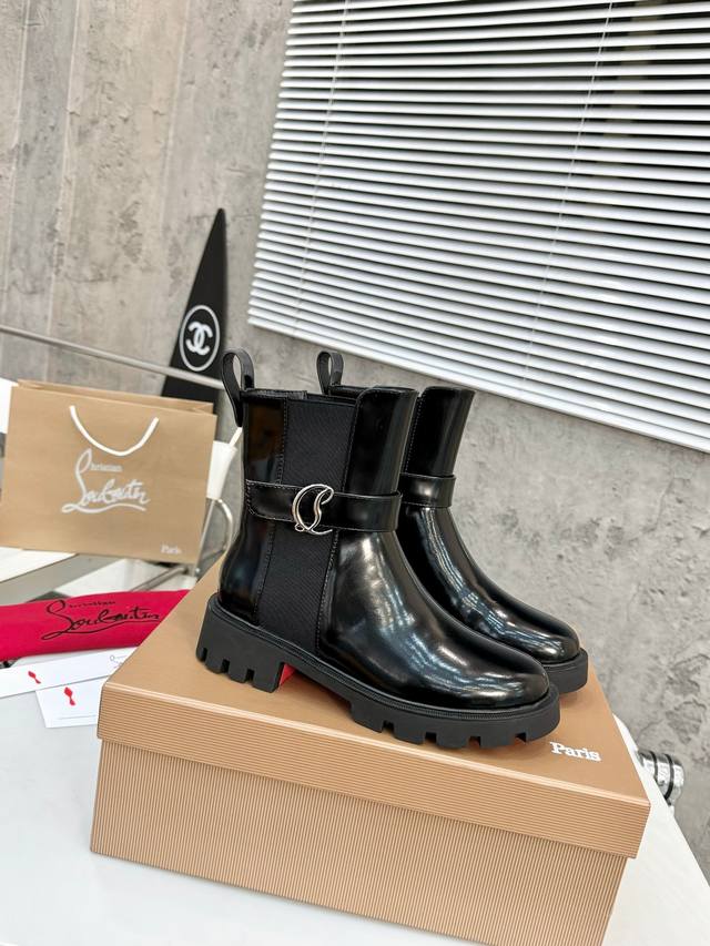 Top-tier exclusive custom version Six colors available for purchase. Introducin