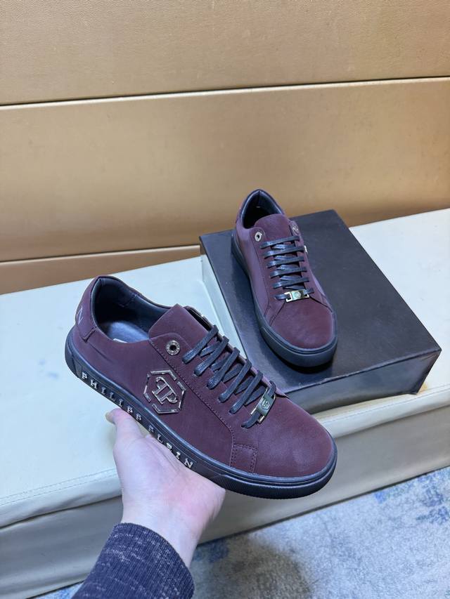 pp Philips original quality. ~ Unique modern style sneakers. Casual shoes, a mus