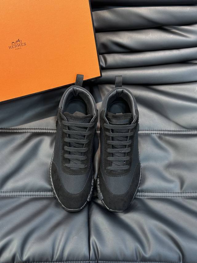 Autumn/Winter High-Top Men's Casual Sneakers, crafted from imported top-grain c