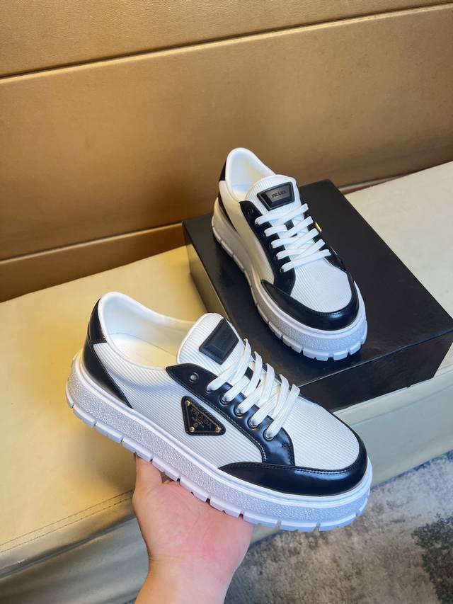 Prada - High-end quality original single item - Upper: Silk calfskin, brand can