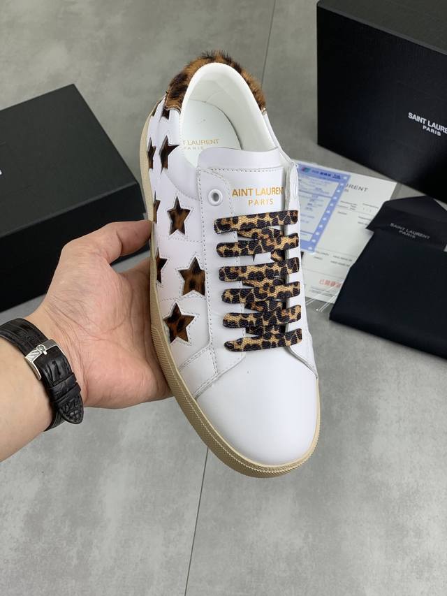 Factory direct price Saint Laurent casual shoes, latest styles for all seasons,