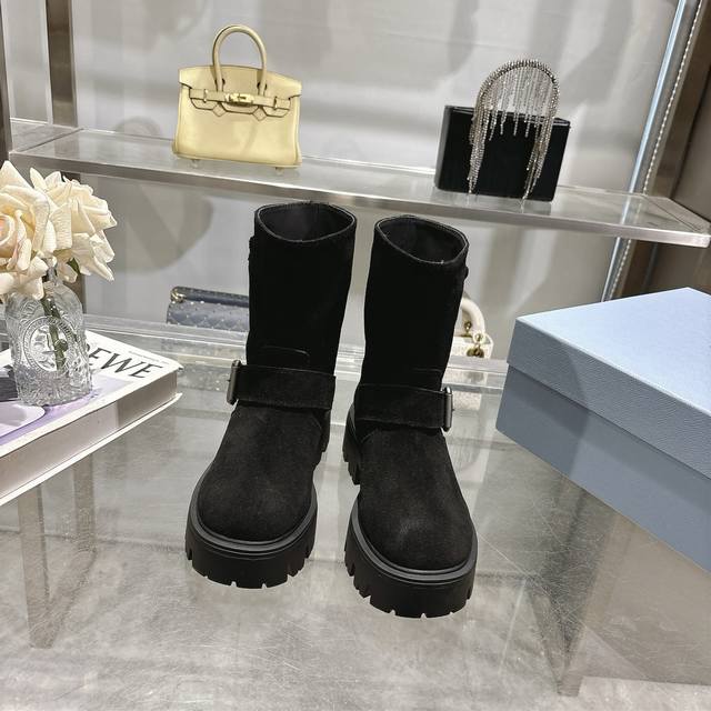 Factory price PP leather upper. Necklace suede. Prada 25Ss classic triangle log