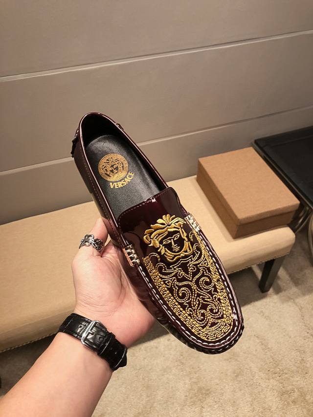 Real Price, Festive Red Verace Original, Upper Made of Top-Grain Italian Patent