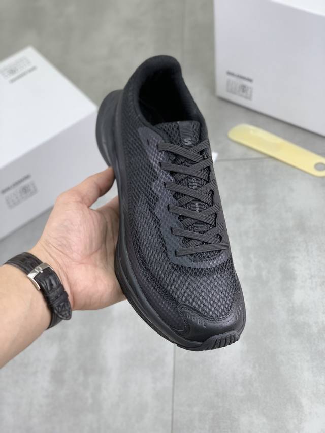 Factory direct price Mm6 Salomon x Mm6 collaboration. A must-have! Original des