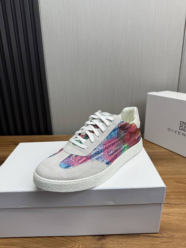 Factory price Givenchy. Men's new fashionable casual sneakers hot sale Imported