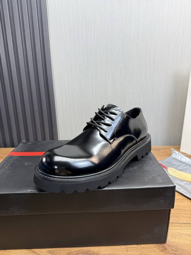 Factory direct price Prada Men's Hot Selling Fashion Leather Shoes Original spl
