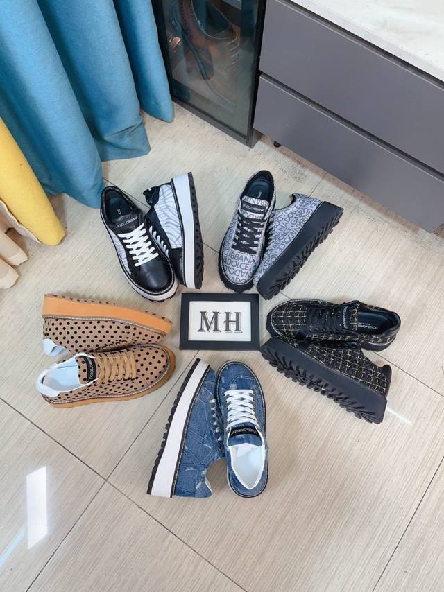 Factory Price p Dolce & Gabbana Dg Original Imported Top Grain Cowhide and Shee