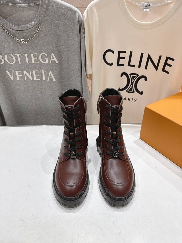 High-quality factory version Louis Vuitton 25Ss Lv new lace-up British style st