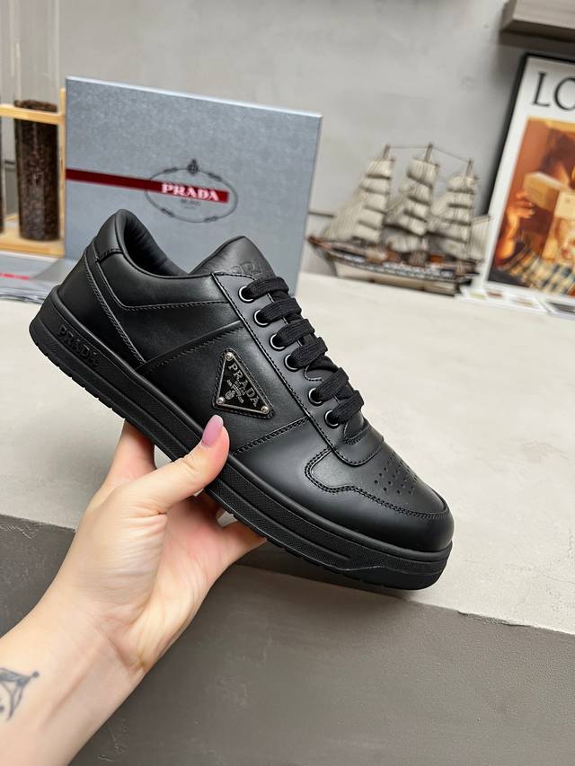 Factory Price (pp): Prada men's shoes, best-selling item in department stores,