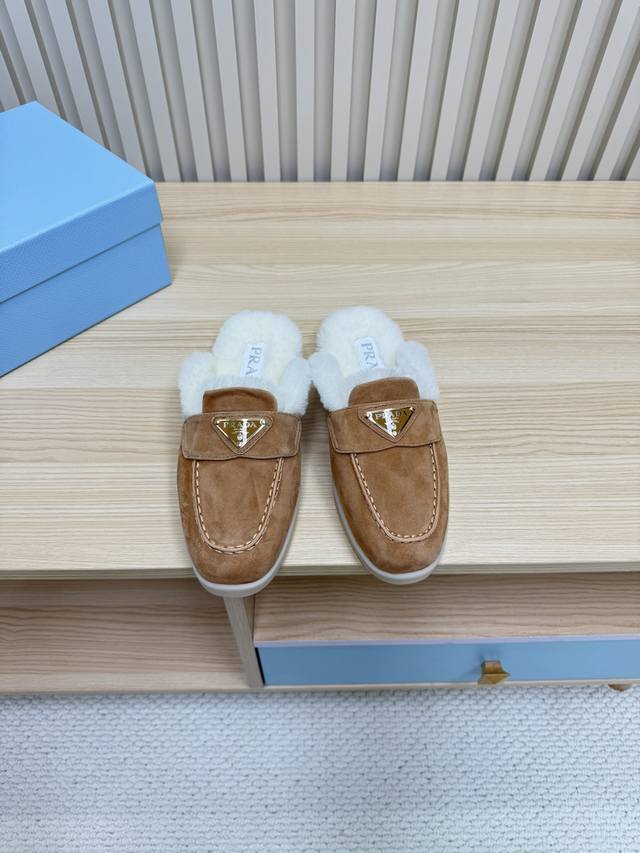 Prada wool slippers with closed toe, officially updated with couple styles! Fea