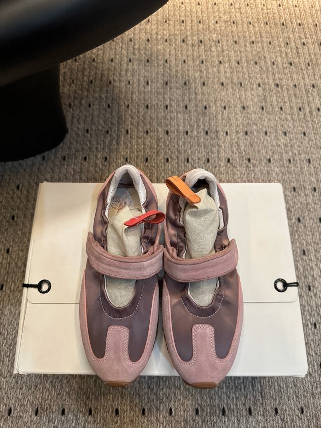 25 New Arrival! Outer Material: Cowhide Leather Lining: Sheepskin Outsole: Rubbe