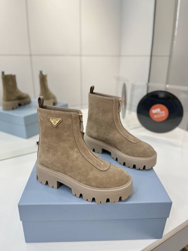 Prada Women's Boots This year's hottest style!! Super beautiful! Prada boots ar