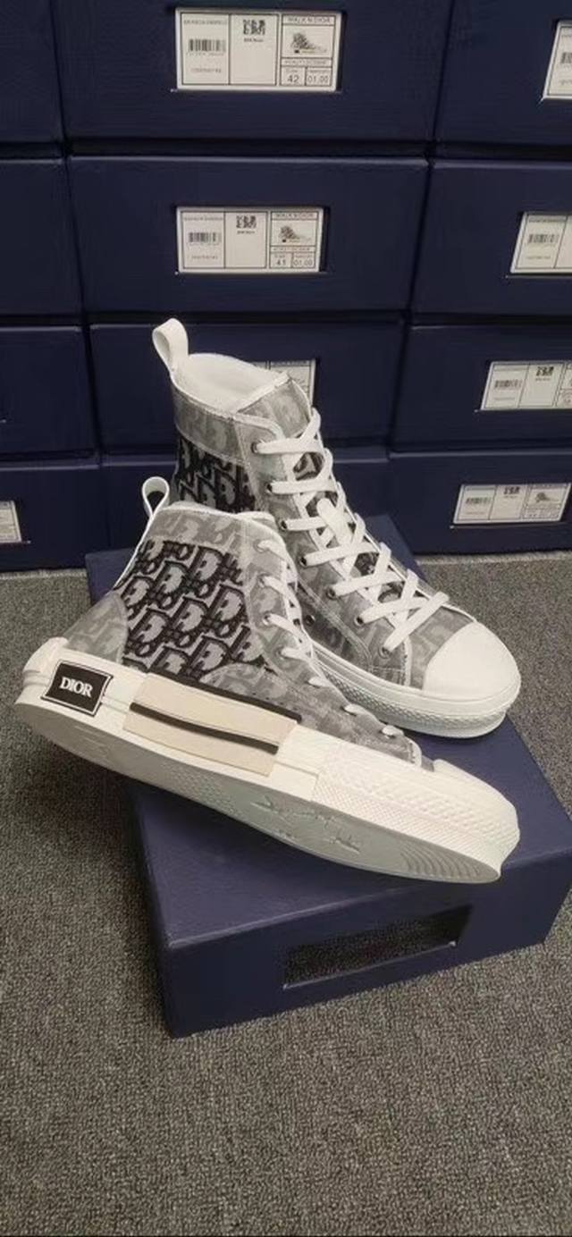 Dior Top-Tier Couple Shoes (DDD) Upper: Exclusive custom-made original frosted