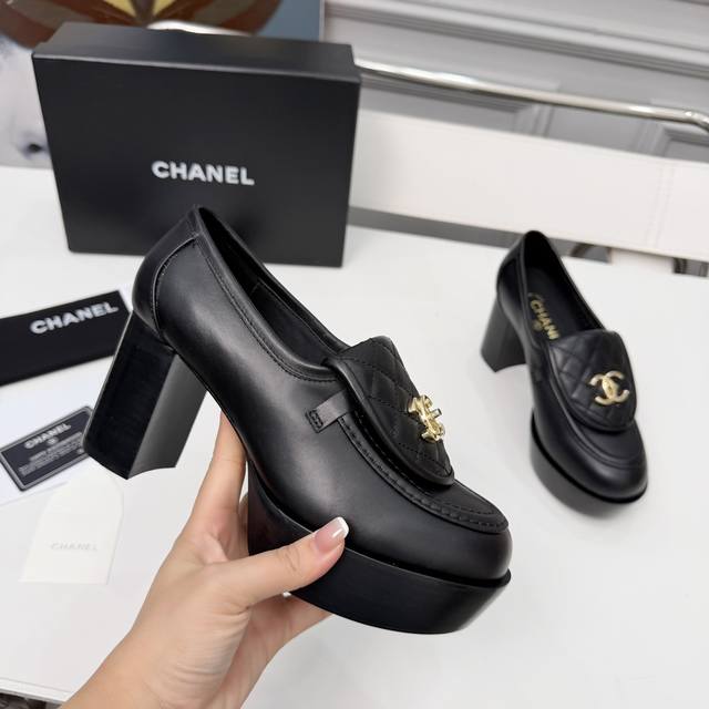 Factory direct price women's shoes sports original high version Chanel single s