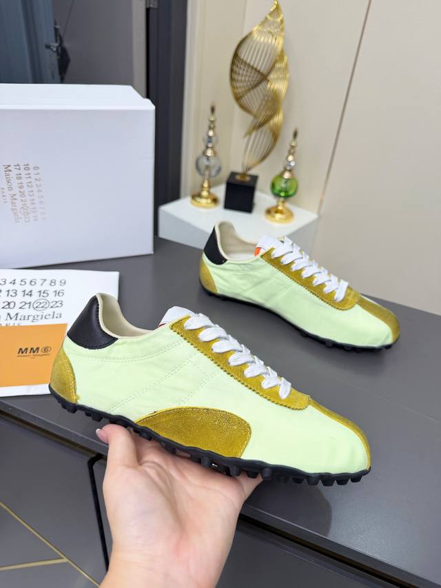 Factory direct price women's shoes sports original high version 35-45 couple st