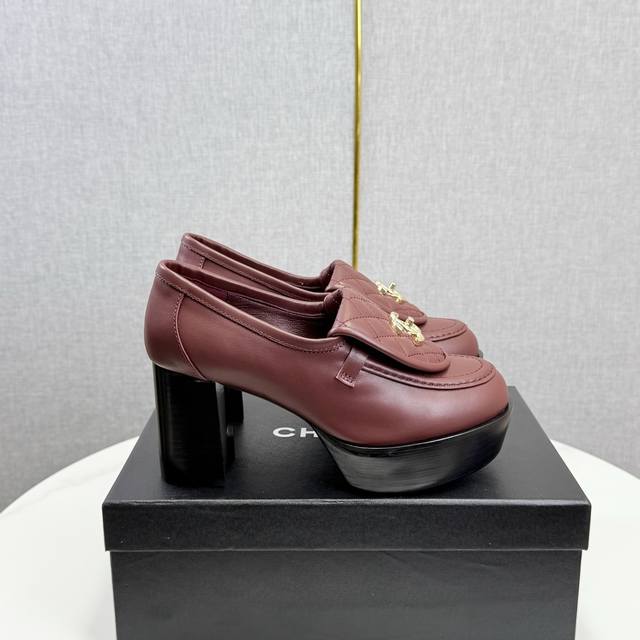 Factory direct price women's shoes sports original single Chanel*