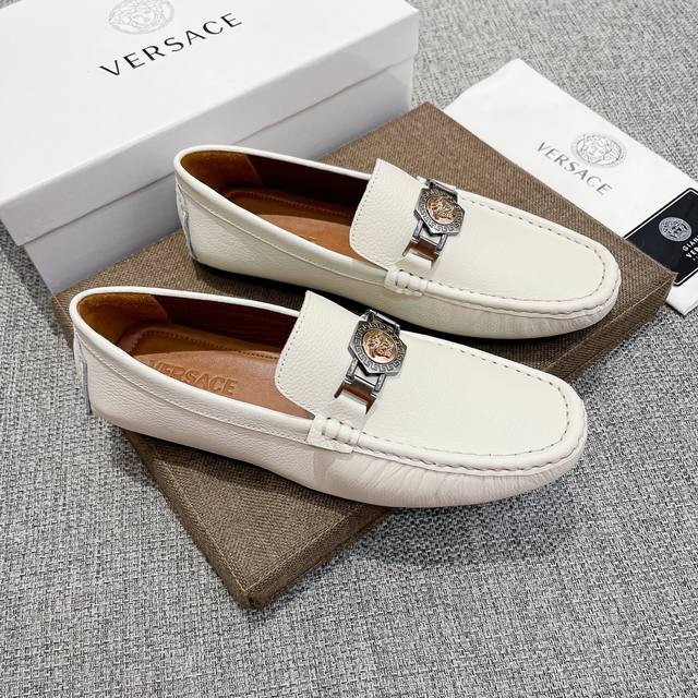 Factory direct price men's sports shoes original single, Versace official flags