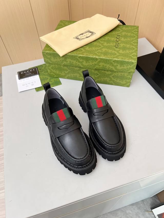 Factory Price (pp): Women's Sports Shoes Original Single Item, Latest Gucci Loa