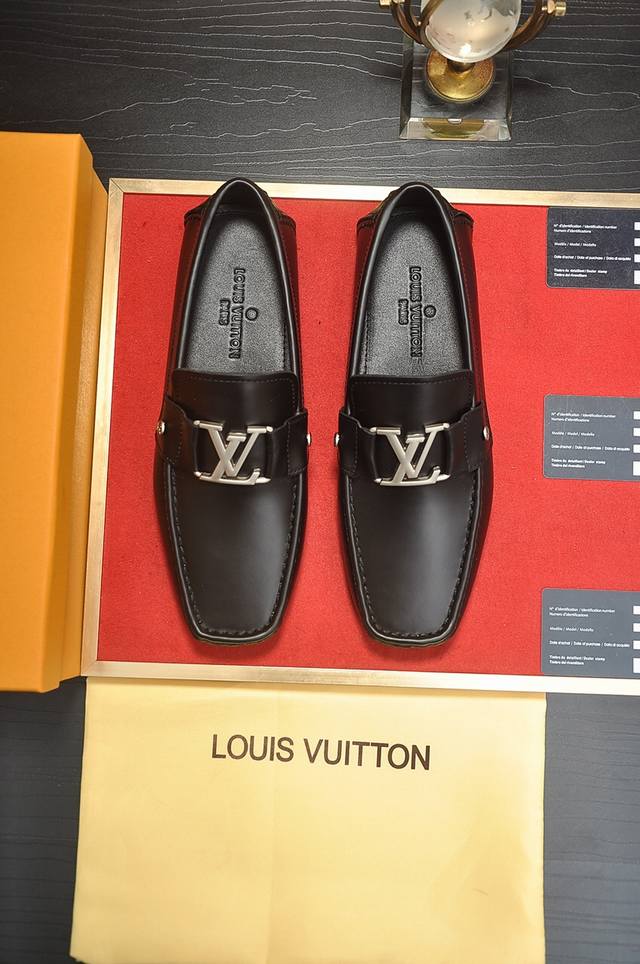 Factory direct price men's sports shoes, original LV moccasins, new arrival wit