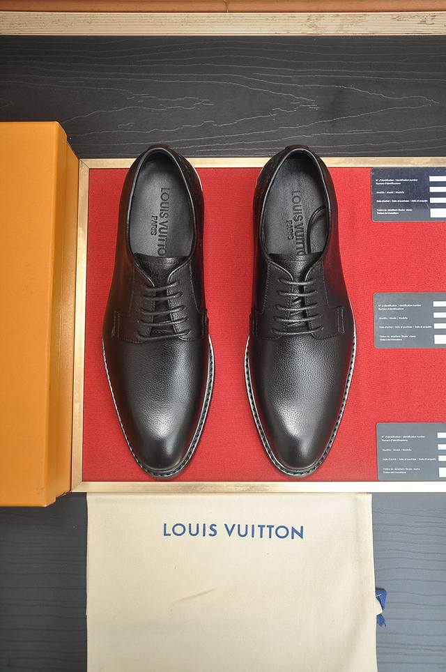 Factory direct price men's sports shoes, original LV brand, high-end sheepskin