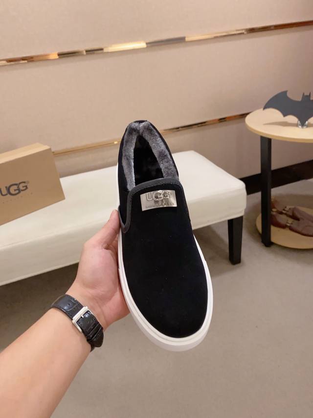 Factory direct price, latest Ugg style, 1:1 quality. Outer fabric: high-end Eur