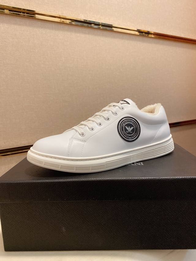 Factory Price p Armani official website synchronized latest model. The upper is