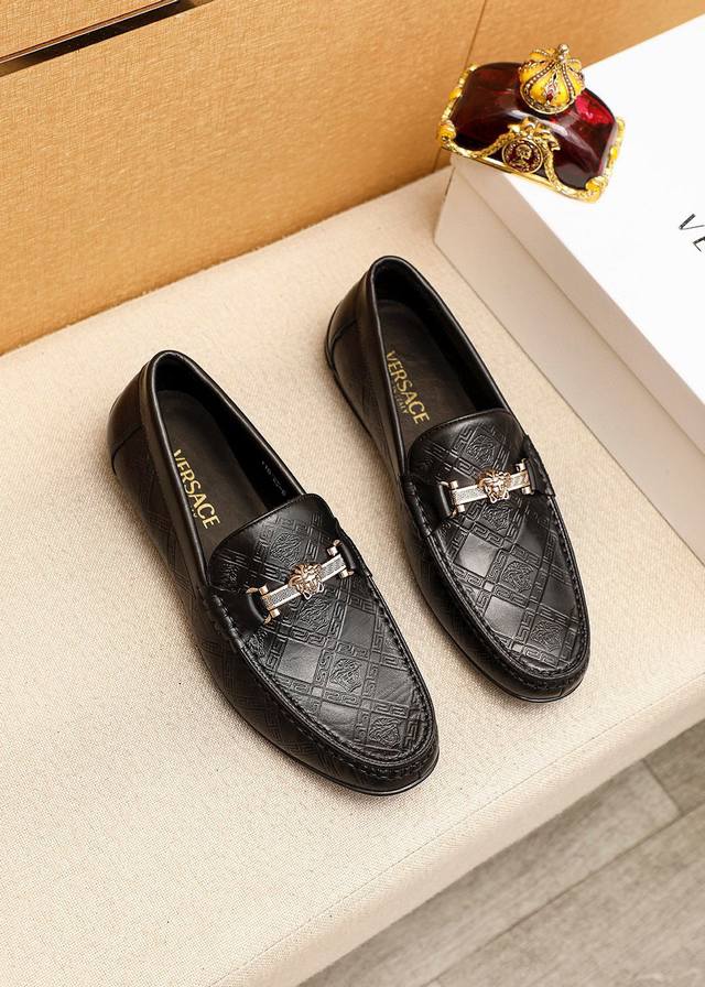 Product Trademark: Versace Loafers True to Size: 39-44, 38.45 (Custom Made) Pro