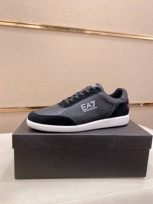 Factory direct price for new Armani shoes, available simultaneously with boutiq