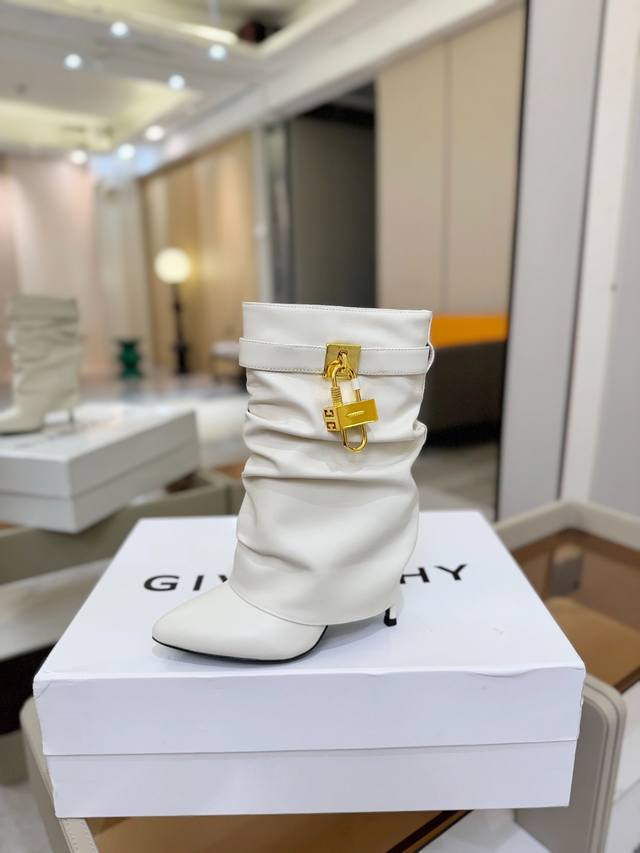 Price: Authentic-grade custom version Givenchy high-heeled ankle boots, the high