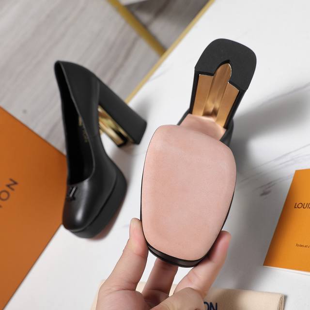 Top-tier version Louis Vuitton 25 Sky-high Sandals with open back 2025 Spring/Su