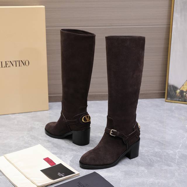 Retail-grade 25Ss Autumn/Winter New Valentino Round Toe V-Buck Riding Boots Vale