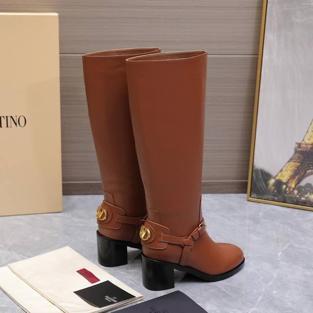Retail-grade 25Ss Autumn/Winter New Valentino Round Toe V-Buck Riding Boots Vale