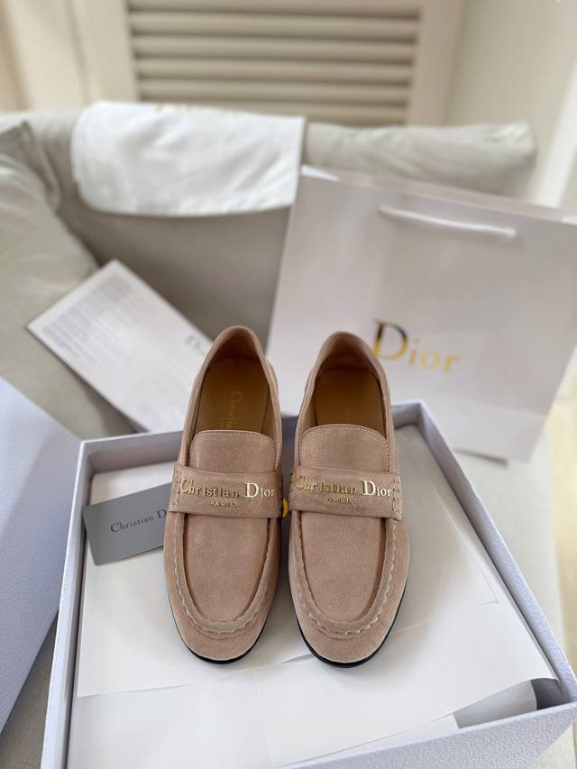 Factory Price Dior 25Wf Letter Retro Loafers A timeless classic thanks to its un