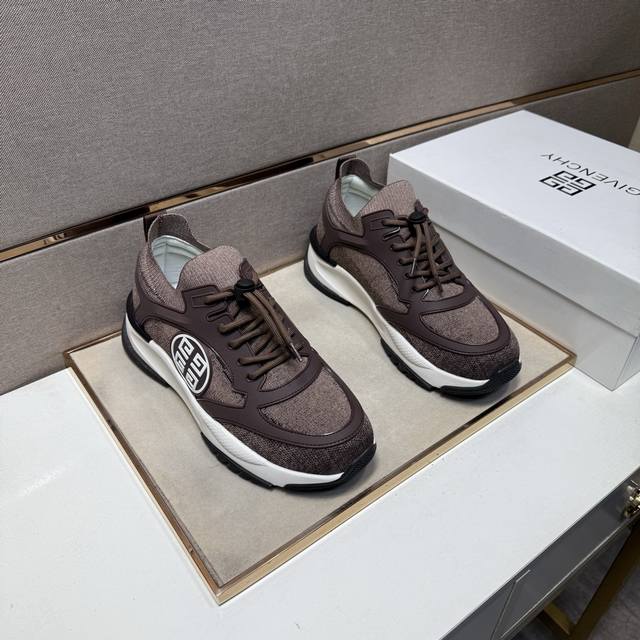 Factory Price (pp) Givenchy Men's Casual Shoes 2025Z (Retail Price Available) S