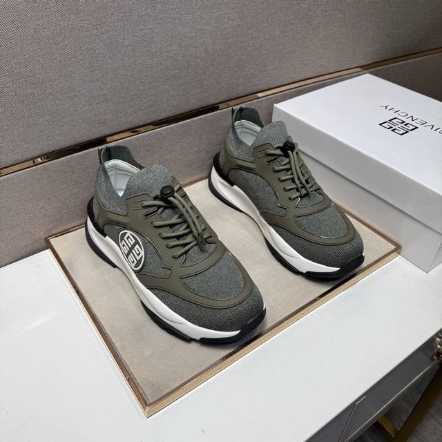 Factory Price (pp) Givenchy Men's Casual Shoes 2025Z (Retail Price Available) S