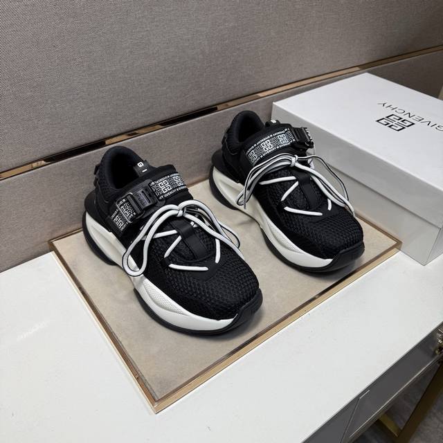 Factory Price (pp) Givenchy Men's Casual Shoes 2025Z (Retail Price Available) S
