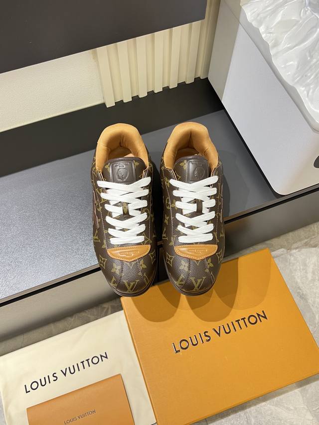 Louis Vuitton High-Quality Original Casual Sports Shoes. Upper: Nappa calfskin,