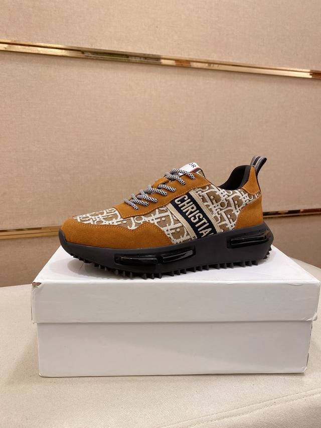 Factory direct price Dior D new style, released simultaneously with boutiques.