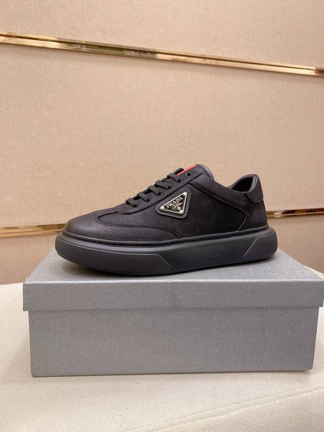 Factory direct price Prada official website latest casual and fashionable men's