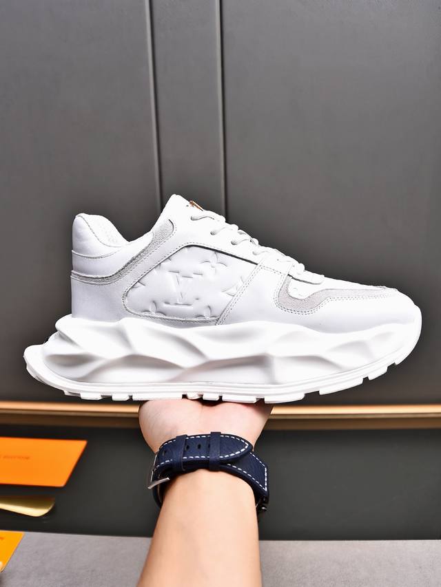 Louis Vuitton 2nd New Arrival Milan Fashion Show Style, LV Logo, High-End Style