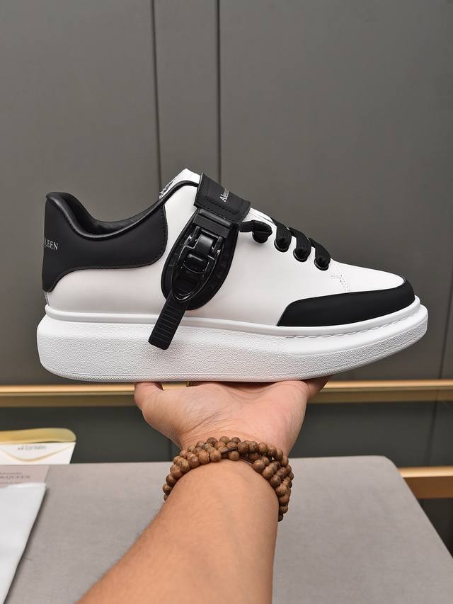 Couple's McQueen High-Quality Version. Fabric: High-quality Italian imported si