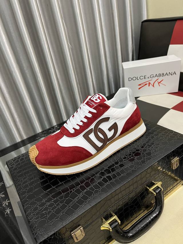 Factory Price (pp): Dg Latest sporty and casual shoes, fashionable and versatil