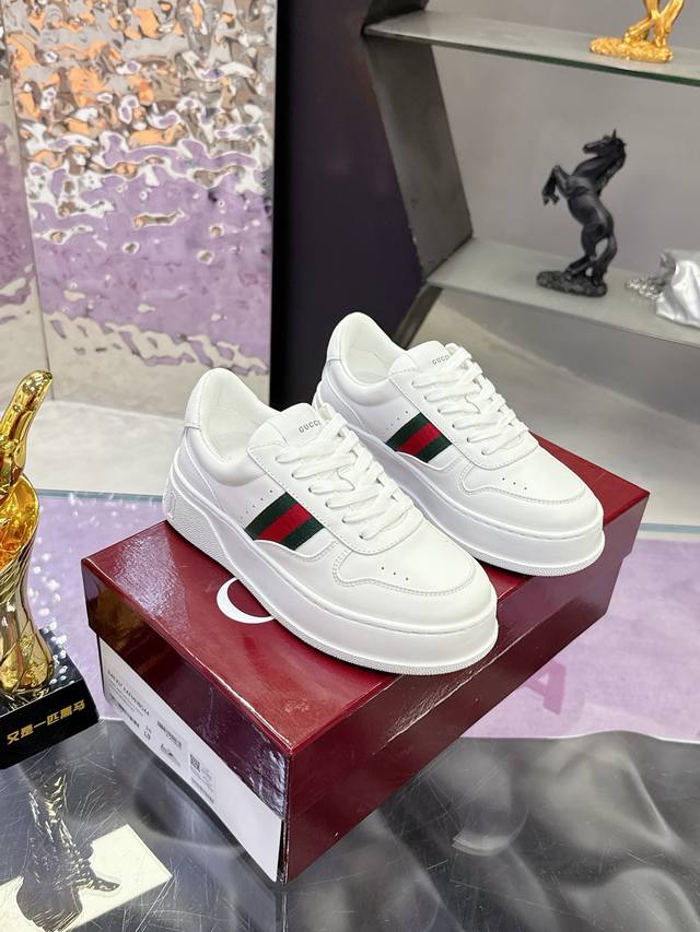 Gucci * Platform Couple Sneakers Latest 2025 Gucci series couple sneakers. This Gucci * Platform Couple Sneakers Latest 2025 Gucci series couple sneakers. This
