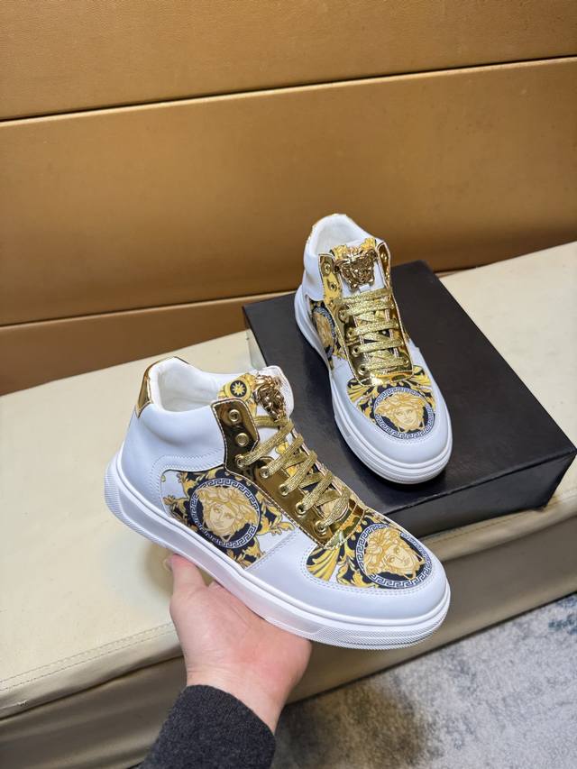 Versace original quality. Unique modern style sneakers. A must-have casual shoe
