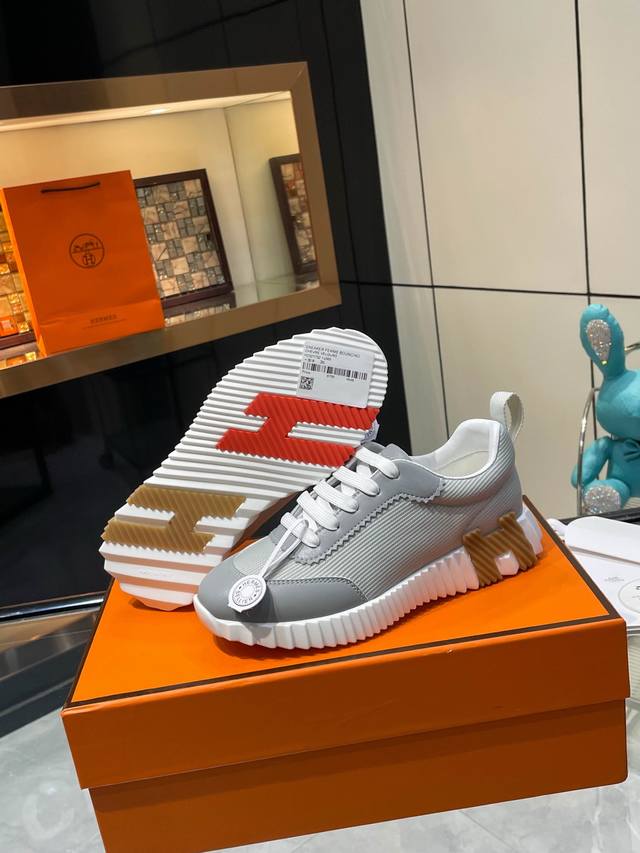 HErmes Couple Style. Women's sizes 35-39, 40, 41, 42. Custom-made men's sizes 39