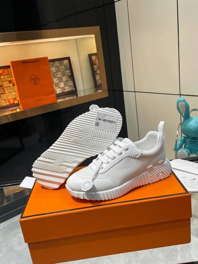 Hermes Couple Style. Women's sizes 35-39, 40, 41, 42. Custom-made men's sizes 39