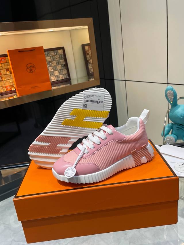 HErmes Couple Style. Women's sizes 35-39, 40, 41, 42. Custom-made men's sizes 39