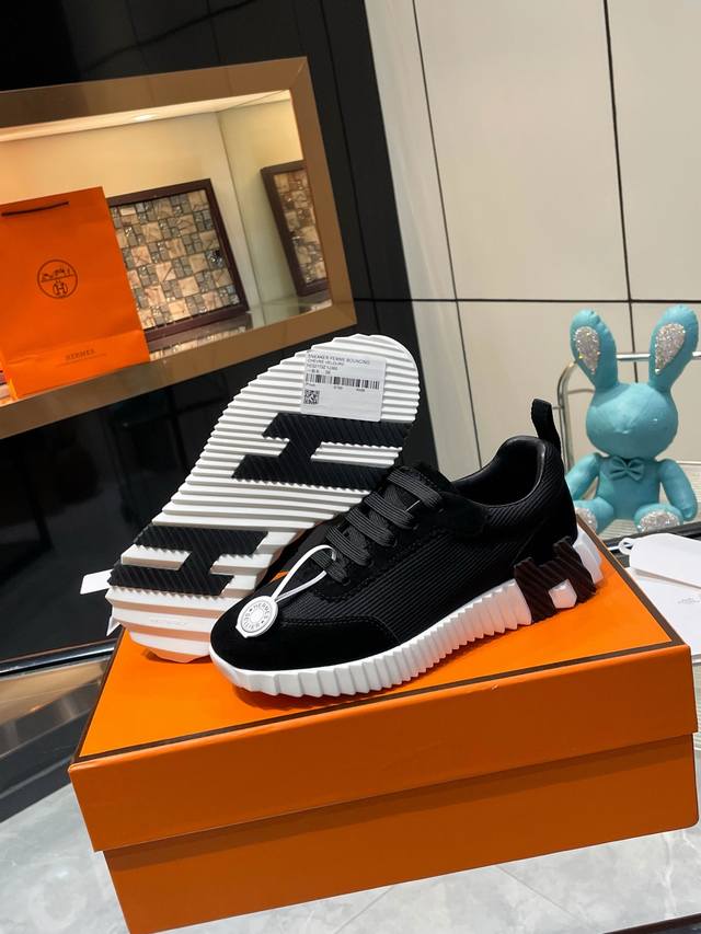 Hermes Couple Style. Women's sizes 35-39, 40, 41, 42. Custom-made men's sizes 39